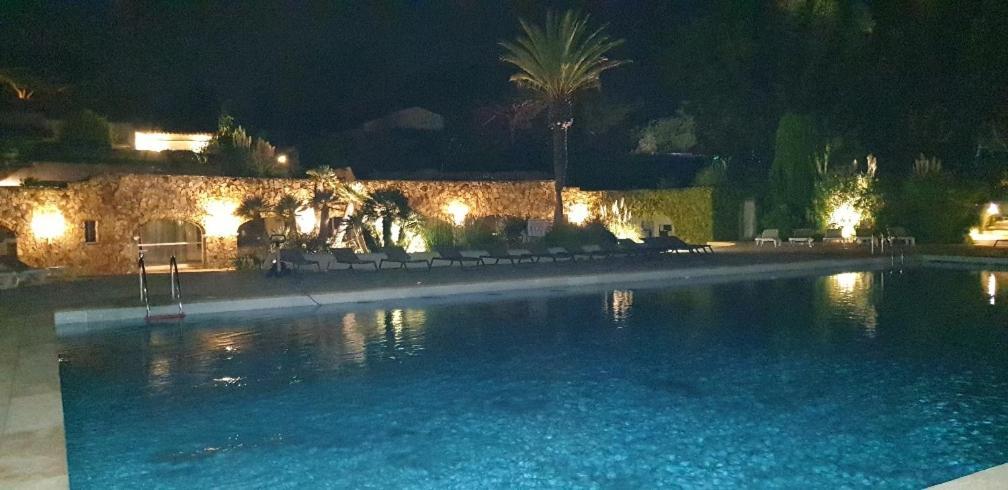 Villarama Saint-Tropez Exteriör bild